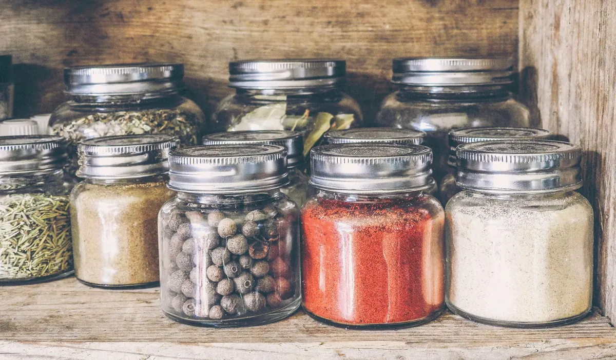 Decanting Pantry Staples: How to Transfer Foods Without Losing Cooking Directions